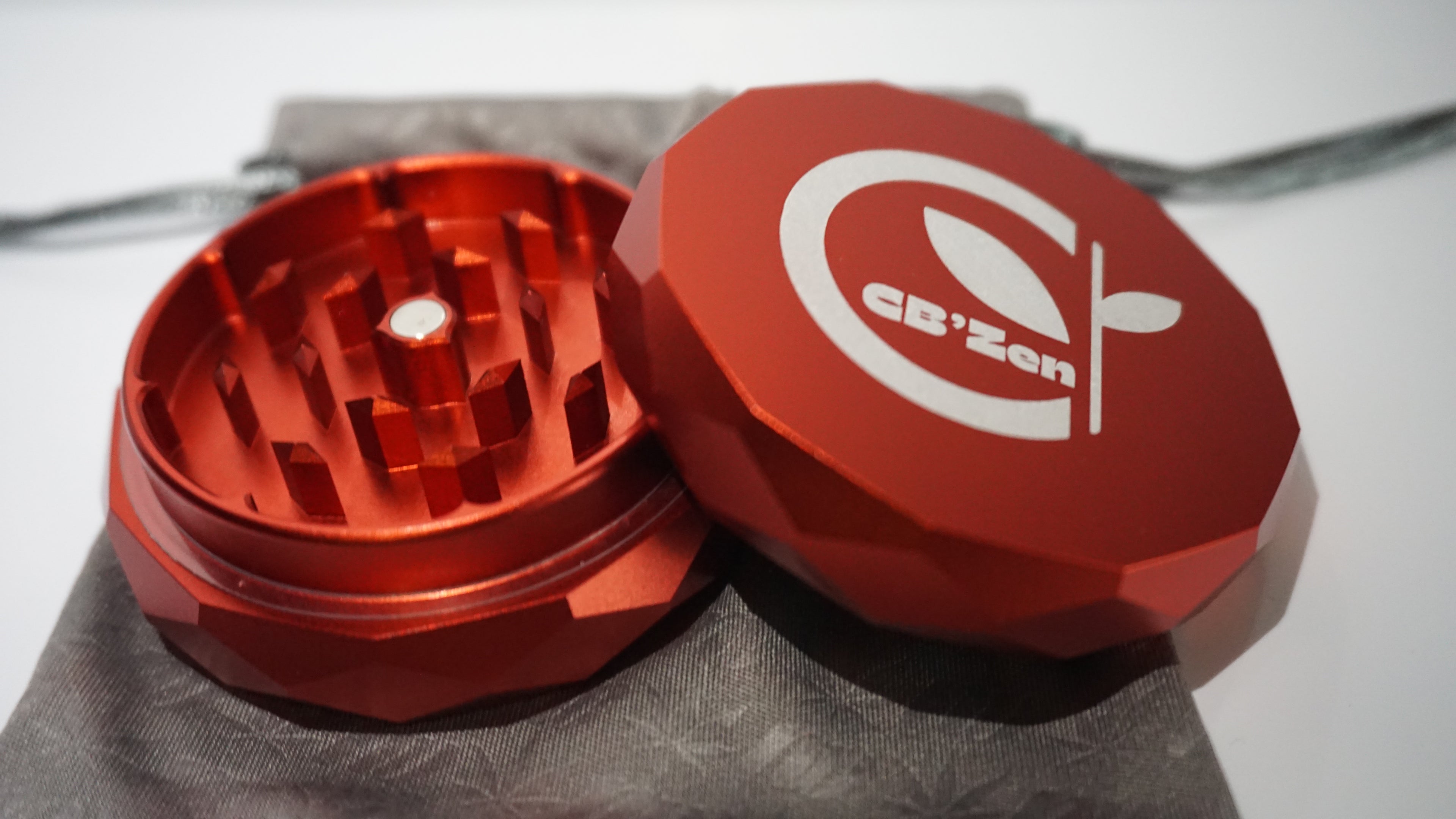 Grinder metallic deux pièces Rouge